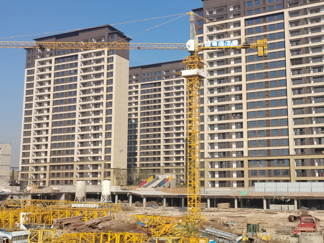 建业龙府.jpg